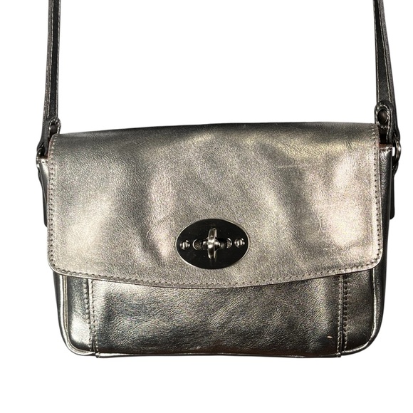 Patricia Nash Silver Leather Shoulder Bag Metallic Foil Platinum Flap Purse
